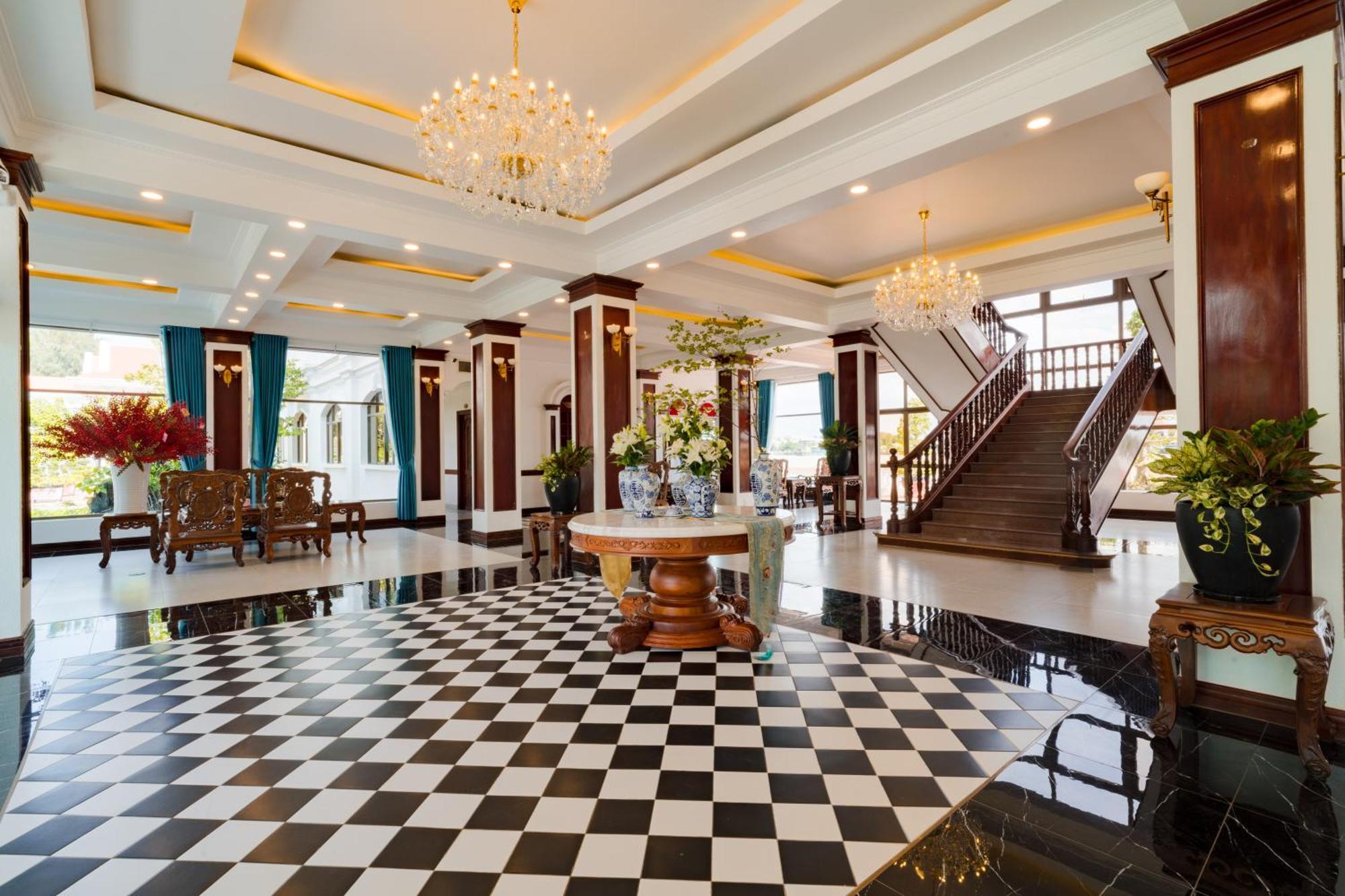 Chuong Duong Hotel Mỹ Tho Exterior foto